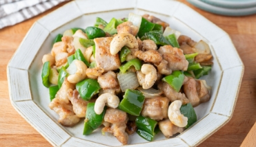 鶏肉とピーマンのカシューナッツ炒め