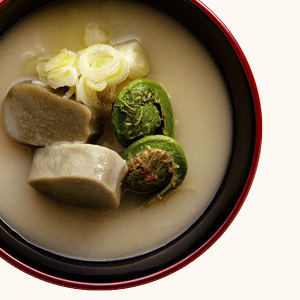 Onion and Nankan-age Miso Soup