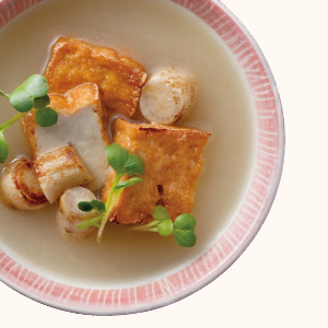 New Burdock and Thick Deep-fried Tofu Miso Soup