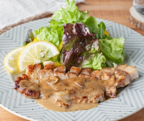 大豆ドレソースのポークソテー