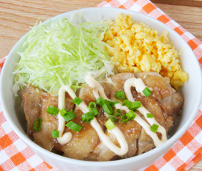 鶏の照り焼き風丼